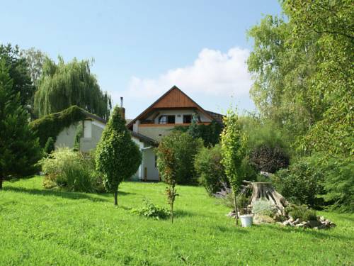 Lhotka - Lochovice Tschechien Rabattcode Booking.com