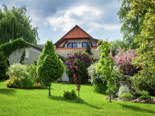 Lhotka - Lochovice Tschechien Rabattcode Booking.com